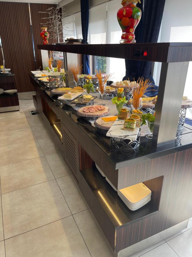 Souare Premium Hotel Conakry Eksteriør billede